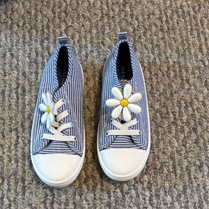 Old Navy Blue and White Striped Kids Sneakers with Daisy